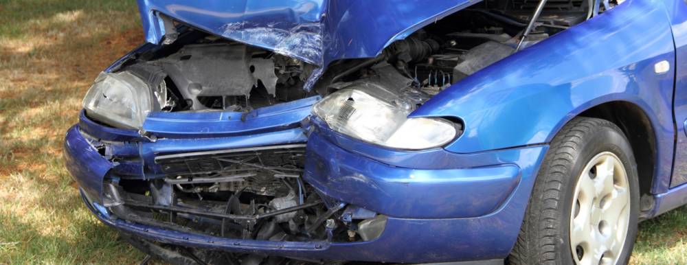 Véhicules accidentés à Sayat